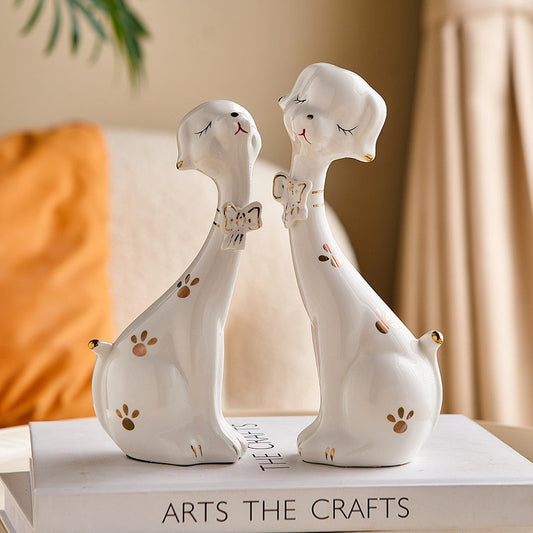 Kreatif 2PCS Porcelain Dog Figurine Hiasan Rumah Kerajinan Bedside Table Hiasan Hiasan Hiasan Meja Komputer Pejabat Cantik