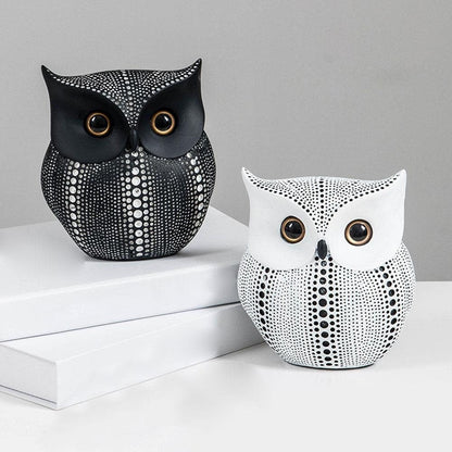 Modern simple and cute ceramic OWL Statue