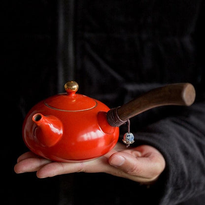 Keramische Kyusu-Teekanne mit seitlichem Holzgriff I Japanische Keramik-Teekanne