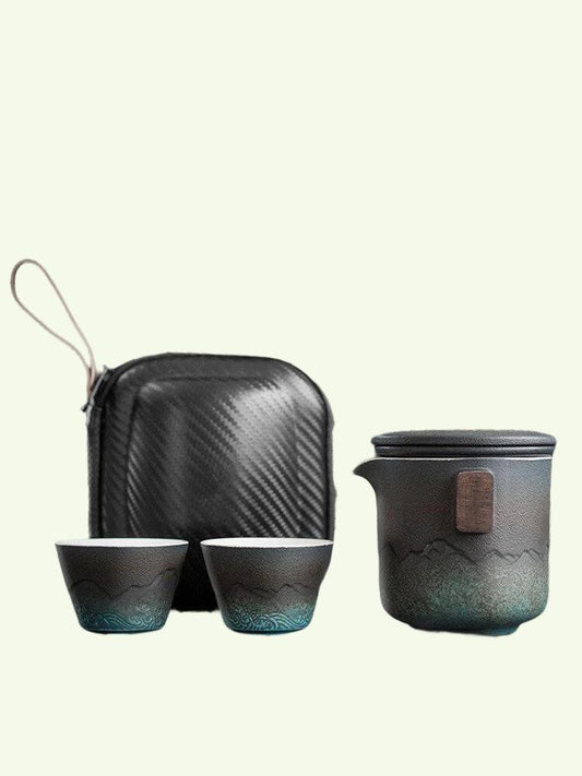 Japanische Teetasse aus Keramik mit Teesieb