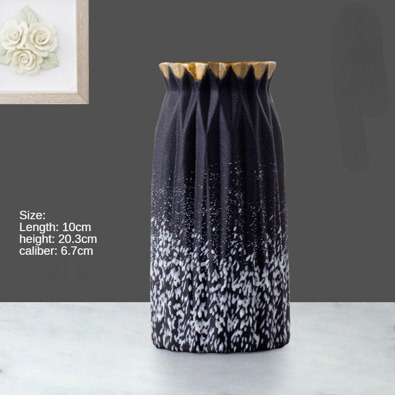 Dunkelblaue Vase