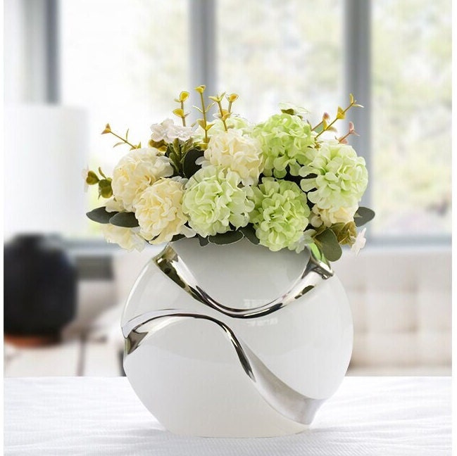 Modern minimalist dekoratif süslemeler oturma odası çiçek aranjmanı