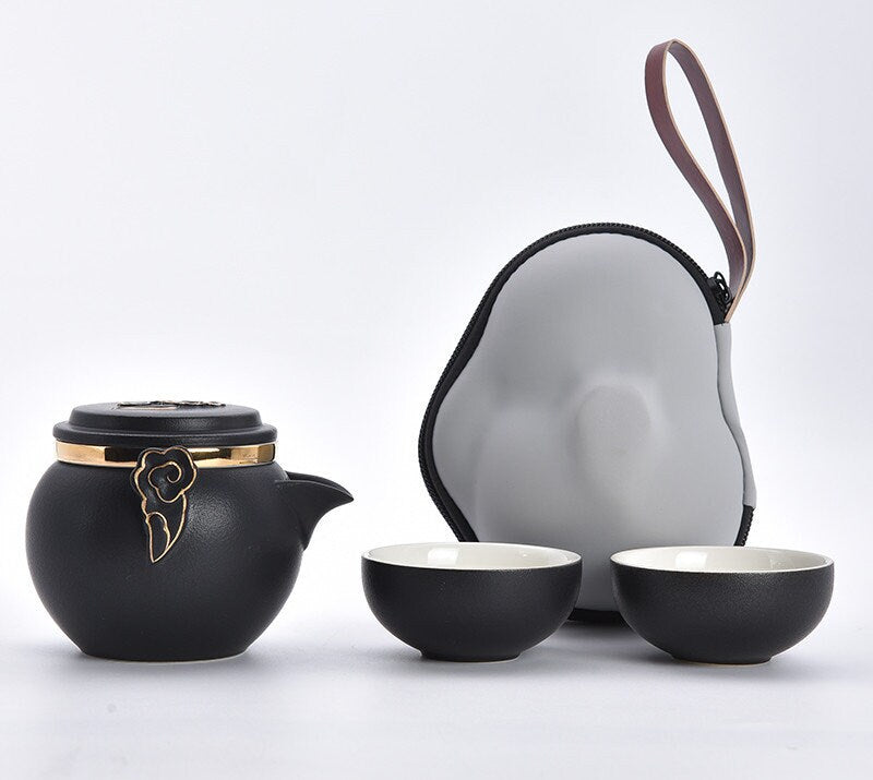 Tragbares Reise-Teeset aus Keramik für den Außenbereich