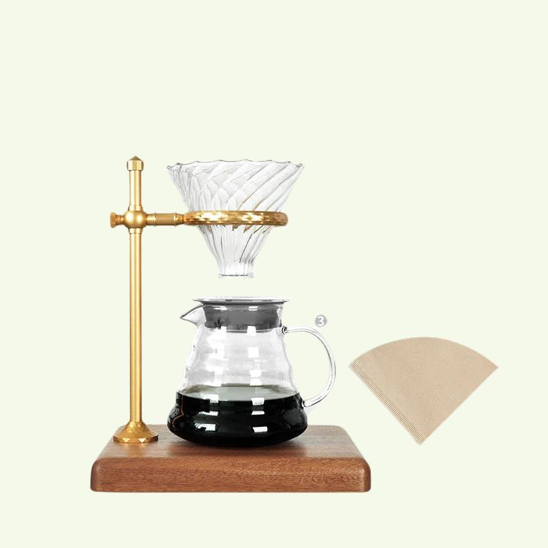 Häll över kaffedrippan den bästa kaffestillverkaren för kaffegåvor prova eller unik kaffebryggare för bästa soffbord