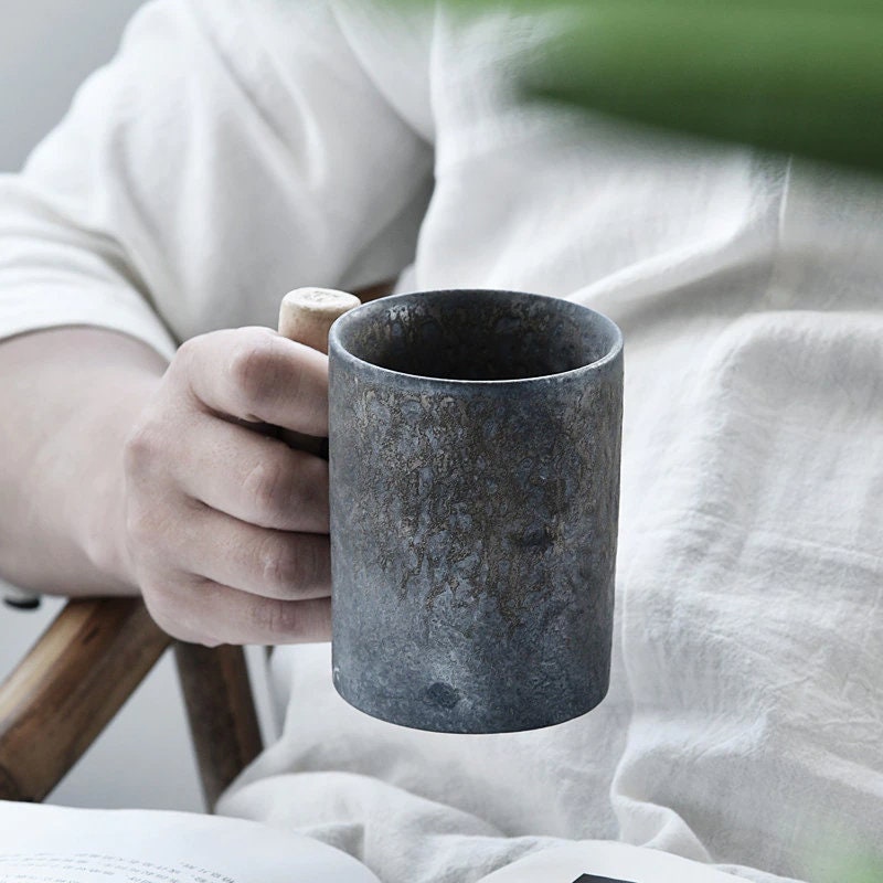 El yapımı seramik vintage çay kupası
