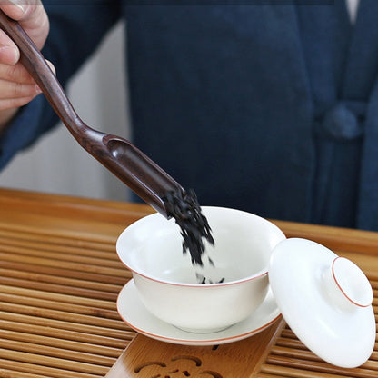 Cuchara de té de bambú hecha a mano